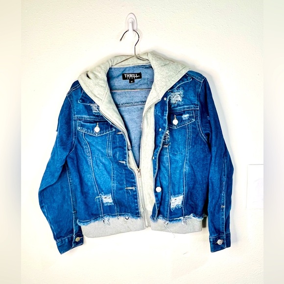 Thrill Jeans Chic Distressed Contrast Hooded Denim Jacket Pockets Size Medium - Picture 1 of 8
